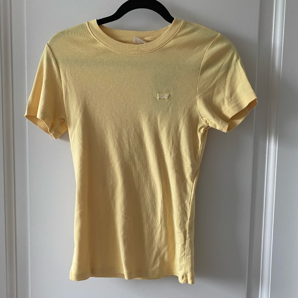Levi's Fresh Red Tab Vintage Tee